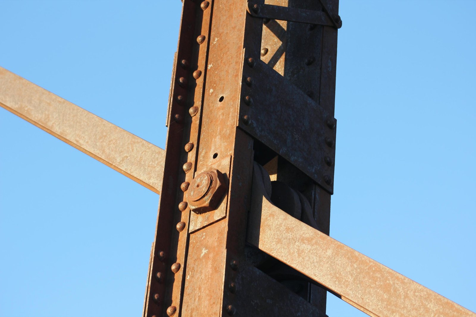 Middle connection, Whipple span